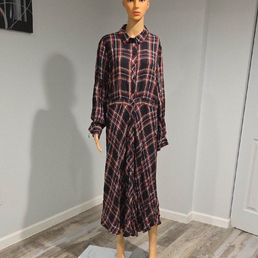 H&M Red and Black Bishop Sleeve Polo Collar Dress